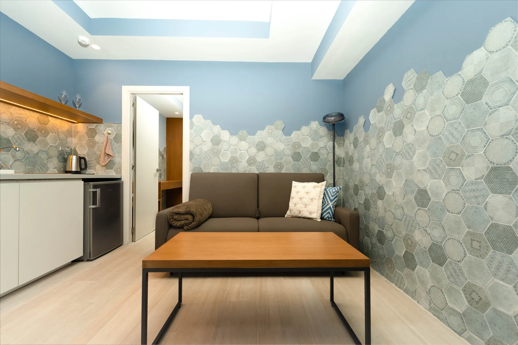 Garden Cove apartment, photo 2 of 6